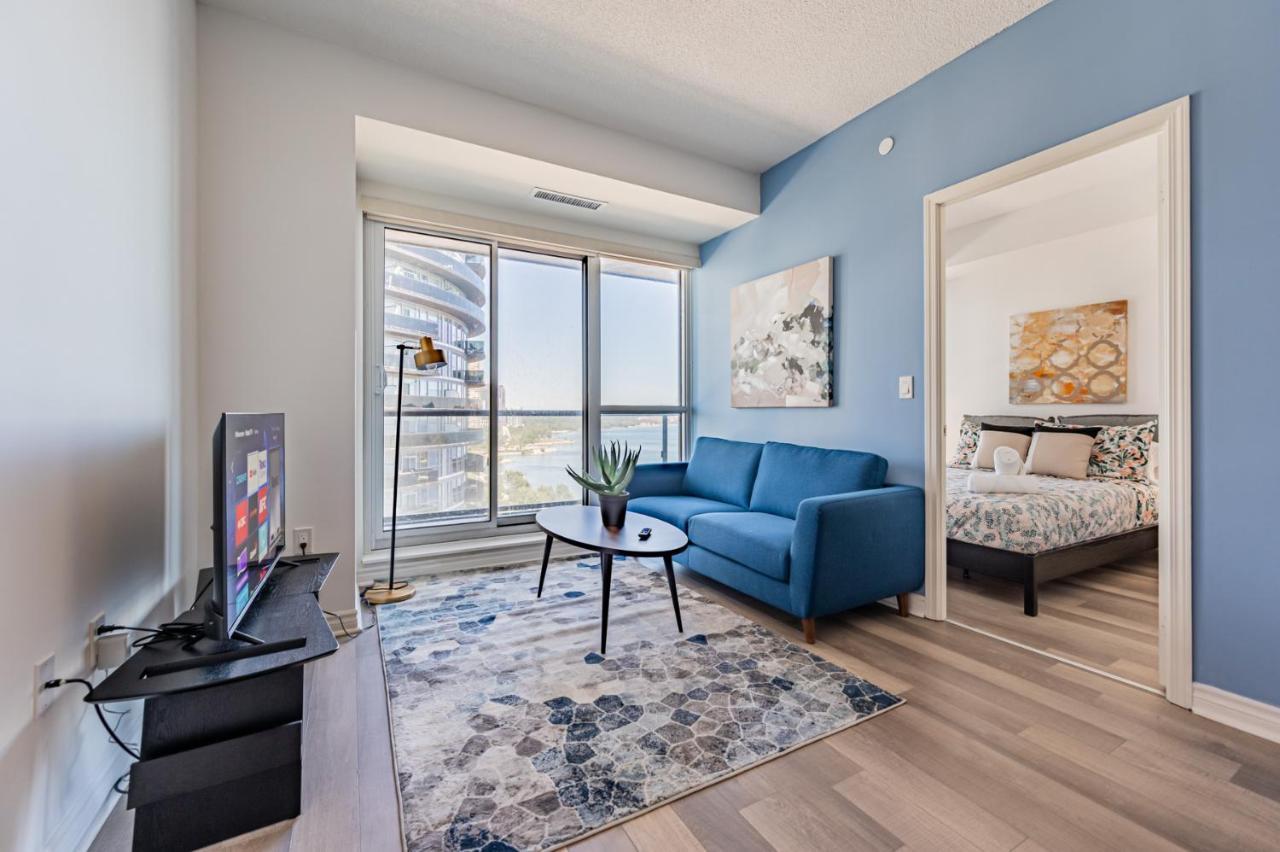 Condo In Parklawn & Lake Shore With Free Parking Close To Airport Toronto Zewnętrze zdjęcie